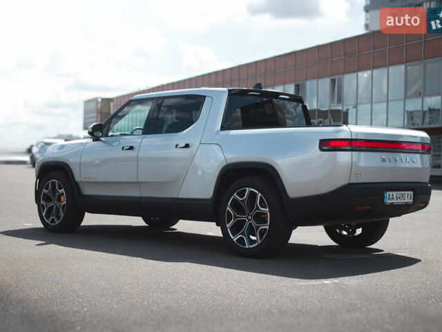 Серый Rivian R1T, объемом двигателя 0 л и пробегом 29 тыс. км за 46000 $, фото 3 на Automoto.ua