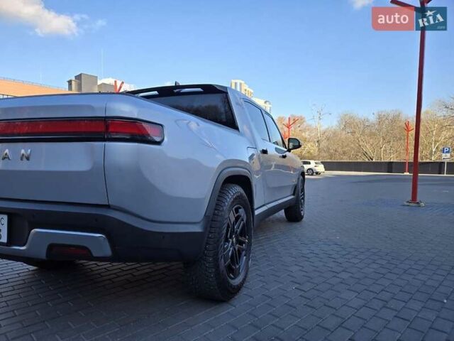 Сірий Rivian R1T, об'ємом двигуна 0 л та пробігом 59 тис. км за 52499 $, фото 11 на Automoto.ua
