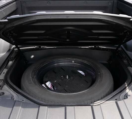 Серый Rivian R1T, объемом двигателя 0 л и пробегом 43 тыс. км за 47500 $, фото 14 на Automoto.ua