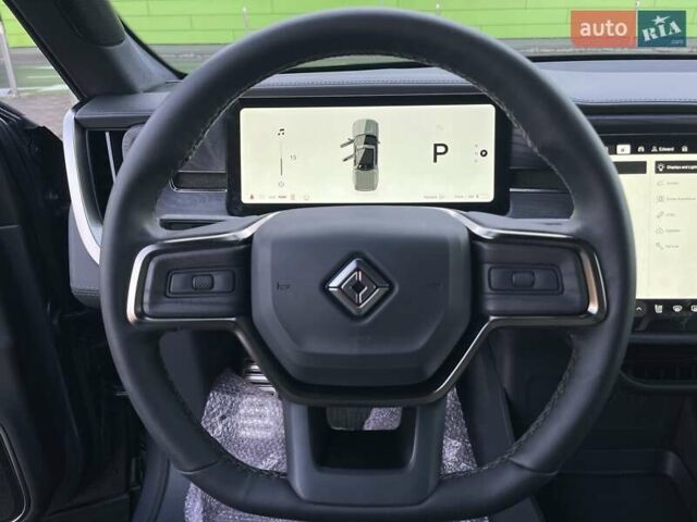 Серый Rivian R1T, объемом двигателя 0 л и пробегом 3 тыс. км за 57800 $, фото 39 на Automoto.ua