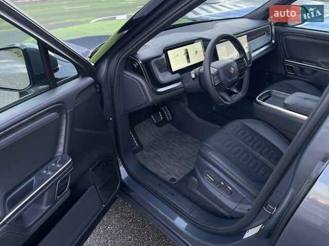 Серый Rivian R1T, объемом двигателя 0 л и пробегом 3 тыс. км за 57800 $, фото 26 на Automoto.ua