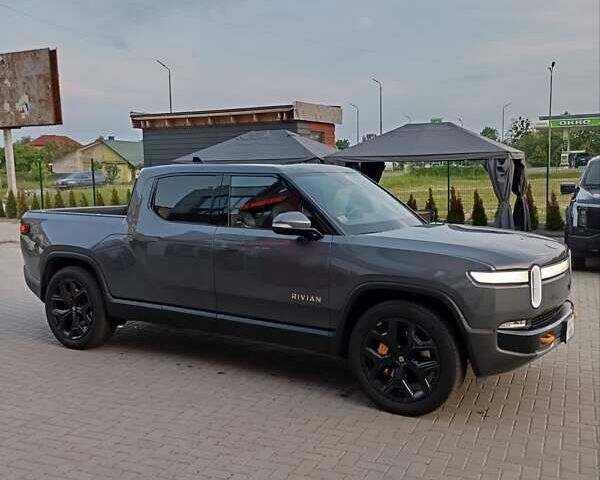 Серый Rivian R1T, объемом двигателя 0 л и пробегом 86 тыс. км за 44500 $, фото 6 на Automoto.ua