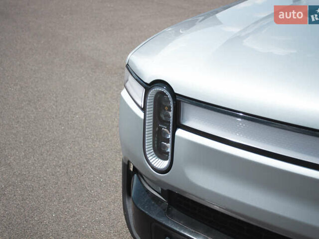 Серый Rivian R1T, объемом двигателя 0 л и пробегом 29 тыс. км за 46000 $, фото 34 на Automoto.ua