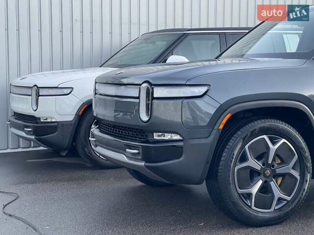 Серый Rivian R1T, объемом двигателя 0 л и пробегом 3 тыс. км за 57800 $, фото 78 на Automoto.ua