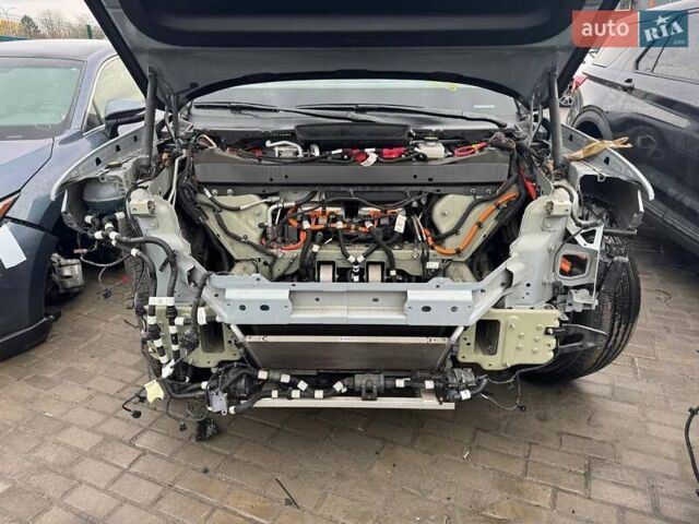 Сірий Rivian R1T, об'ємом двигуна 0 л та пробігом 62 тис. км за 32500 $, фото 18 на Automoto.ua