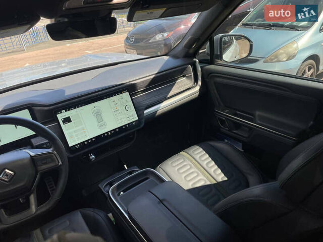 Сірий Rivian R1T, об'ємом двигуна 0 л та пробігом 20 тис. км за 57699 $, фото 22 на Automoto.ua