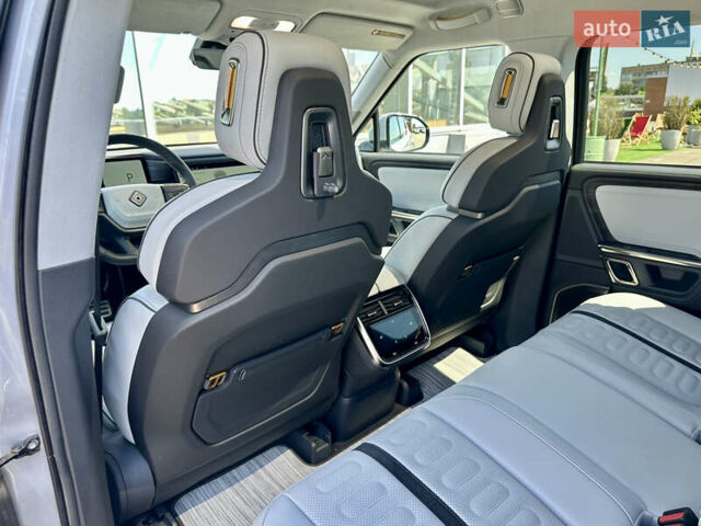 Серый Rivian R1T, объемом двигателя 0 л и пробегом 9 тыс. км за 49990 $, фото 41 на Automoto.ua