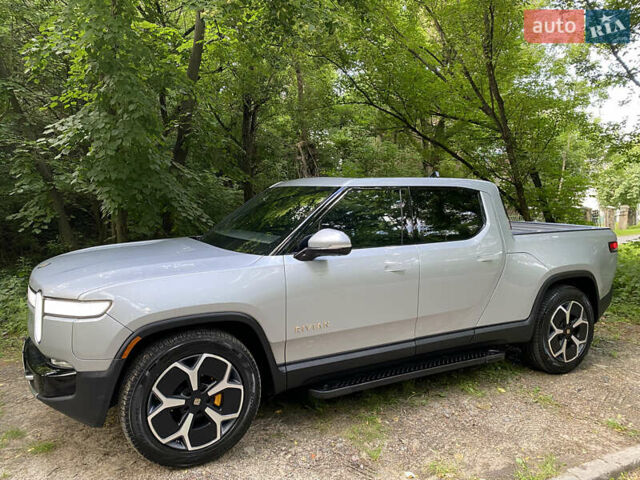Серый Rivian R1T, объемом двигателя 0 л и пробегом 15 тыс. км за 53900 $, фото 8 на Automoto.ua