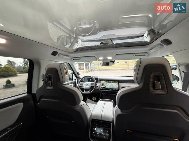 Сірий Rivian R1T, об'ємом двигуна 0 л та пробігом 56 тис. км за 42850 $, фото 55 на Automoto.ua