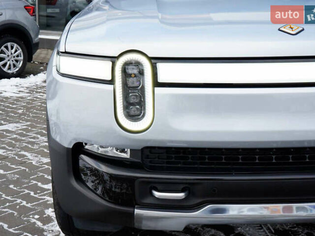 Серый Rivian R1T, объемом двигателя 0 л и пробегом 44 тыс. км за 49999 $, фото 5 на Automoto.ua