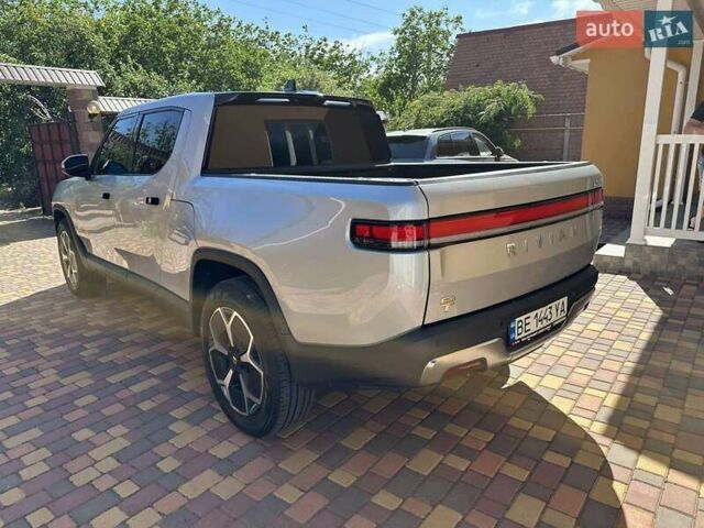 Сірий Rivian R1T, об'ємом двигуна 0 л та пробігом 64 тис. км за 43500 $, фото 12 на Automoto.ua