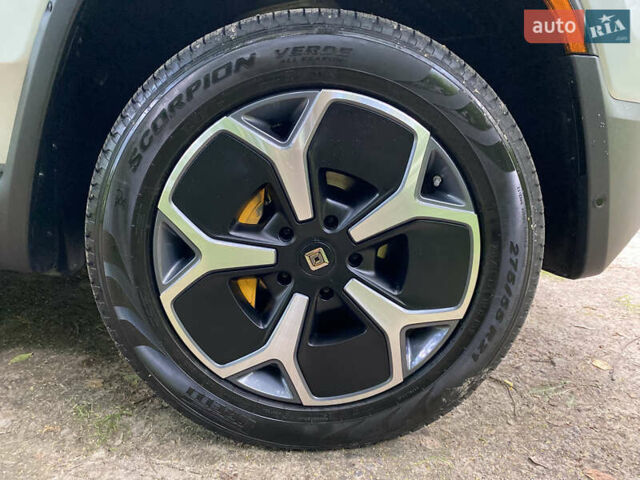 Серый Rivian R1T, объемом двигателя 0 л и пробегом 15 тыс. км за 53900 $, фото 17 на Automoto.ua