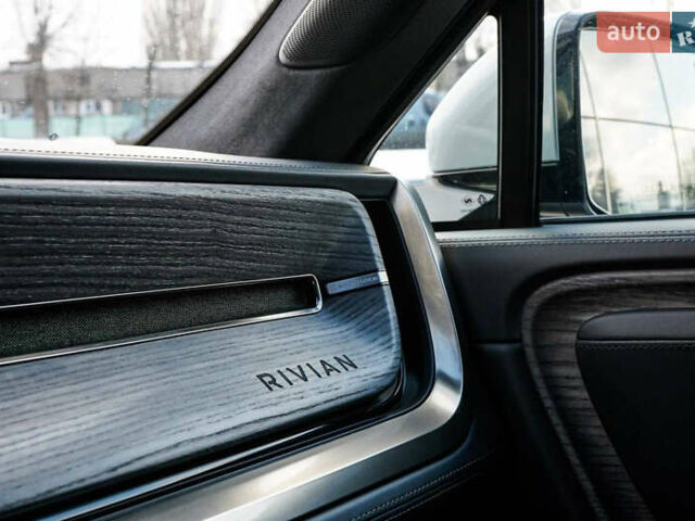 Серый Rivian R1T, объемом двигателя 0 л и пробегом 44 тыс. км за 49999 $, фото 29 на Automoto.ua