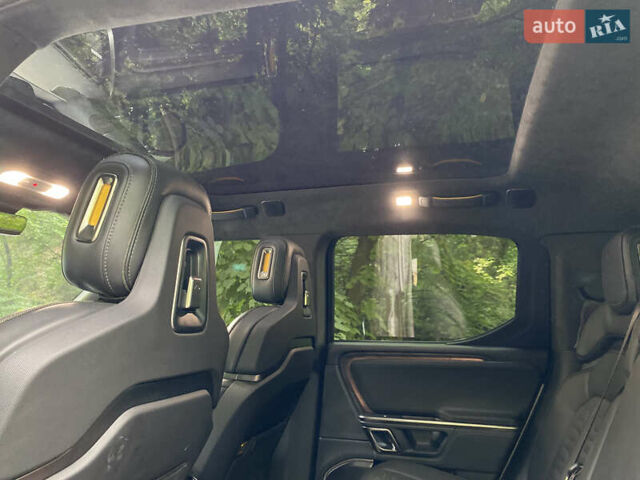 Серый Rivian R1T, объемом двигателя 0 л и пробегом 15 тыс. км за 53900 $, фото 19 на Automoto.ua