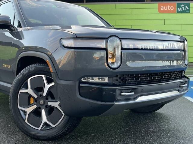 Серый Rivian R1T, объемом двигателя 0 л и пробегом 3 тыс. км за 57800 $, фото 6 на Automoto.ua