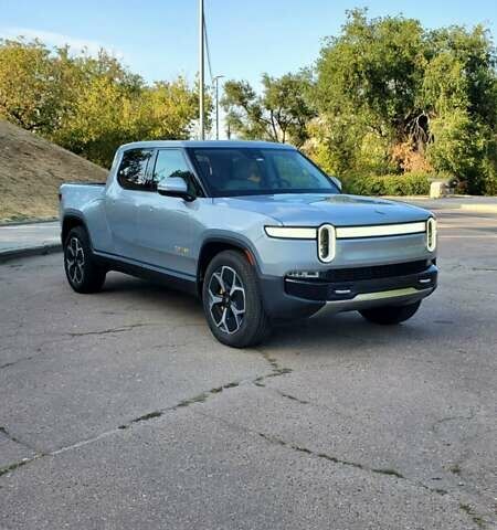 Серый Rivian R1T, объемом двигателя 0 л и пробегом 7 тыс. км за 54950 $, фото 8 на Automoto.ua
