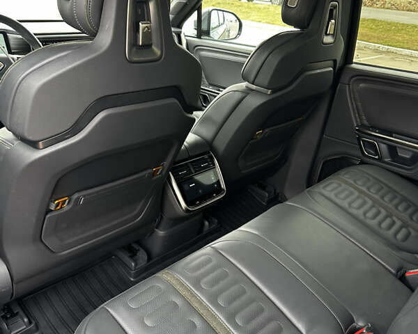 Серый Rivian R1T, объемом двигателя 0 л и пробегом 75 тыс. км за 43500 $, фото 19 на Automoto.ua