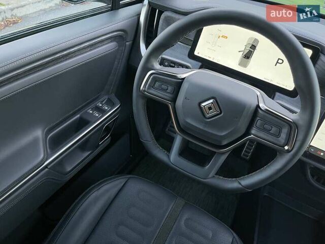 Серый Rivian R1T, объемом двигателя 0 л и пробегом 3 тыс. км за 57800 $, фото 31 на Automoto.ua