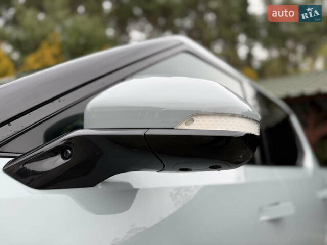 Сірий Rivian R1T, об'ємом двигуна 0 л та пробігом 56 тис. км за 42850 $, фото 18 на Automoto.ua