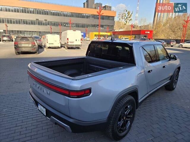 Сірий Rivian R1T, об'ємом двигуна 0 л та пробігом 59 тис. км за 52499 $, фото 10 на Automoto.ua