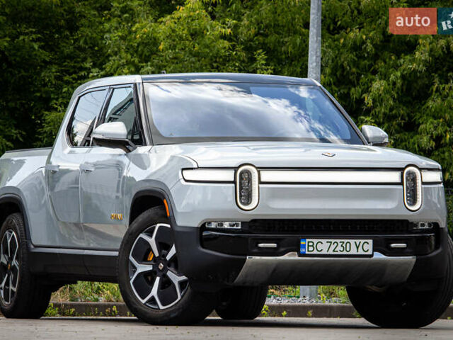 Серый Rivian R1T, объемом двигателя 0 л и пробегом 54 тыс. км за 50000 $, фото 17 на Automoto.ua