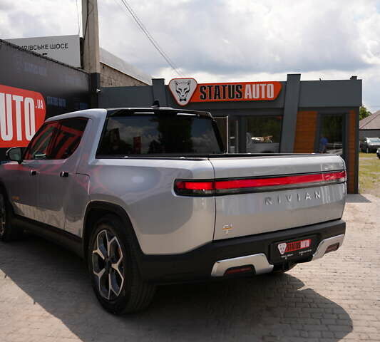 Серый Rivian R1T, объемом двигателя 0 л и пробегом 43 тыс. км за 47500 $, фото 7 на Automoto.ua