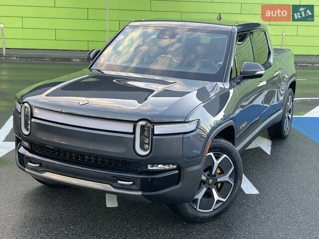 Серый Rivian R1T, объемом двигателя 0 л и пробегом 3 тыс. км за 57800 $, фото 4 на Automoto.ua
