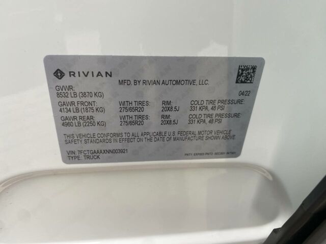 Серый Rivian R1T, объемом двигателя 100 л и пробегом 30 тыс. км за 65000 $, фото 34 на Automoto.ua