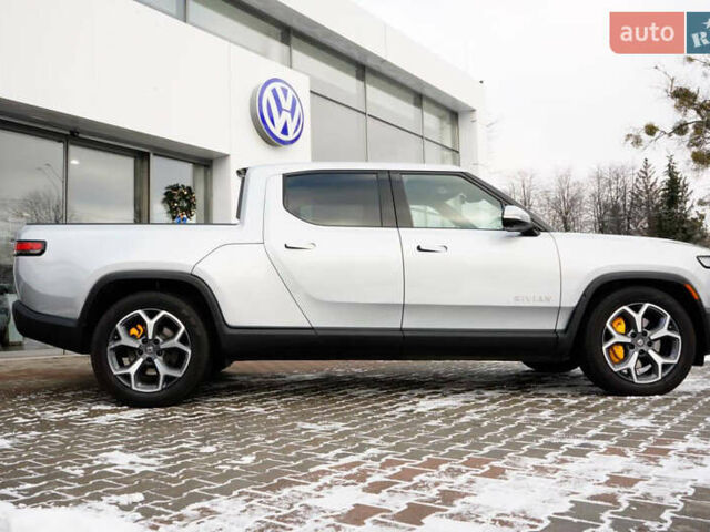 Сірий Rivian R1T, об'ємом двигуна 0 л та пробігом 44 тис. км за 49999 $, фото 9 на Automoto.ua