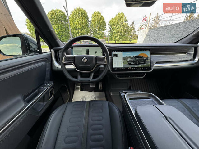 Серый Rivian R1T, объемом двигателя 0 л и пробегом 40 тыс. км за 54000 $, фото 21 на Automoto.ua