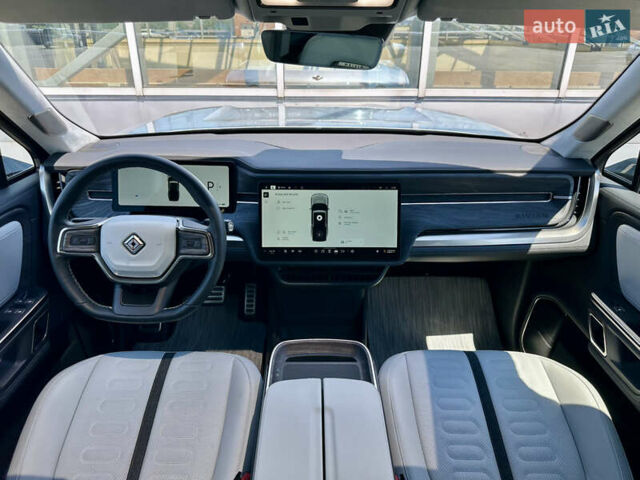 Серый Rivian R1T, объемом двигателя 0 л и пробегом 9 тыс. км за 49990 $, фото 63 на Automoto.ua