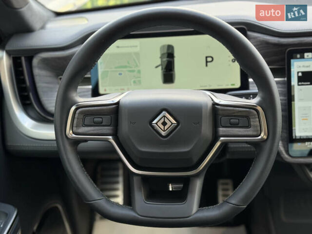 Серый Rivian R1T, объемом двигателя 0 л и пробегом 40 тыс. км за 54000 $, фото 25 на Automoto.ua