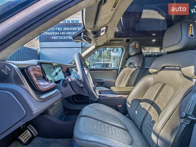 Серый Rivian R1T, объемом двигателя 0 л и пробегом 6 тыс. км за 44900 $, фото 25 на Automoto.ua
