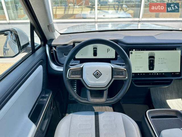 Серый Rivian R1T, объемом двигателя 0 л и пробегом 9 тыс. км за 49990 $, фото 66 на Automoto.ua