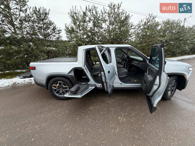 Сірий Rivian R1T, об'ємом двигуна 0 л та пробігом 63 тис. км за 43500 $, фото 38 на Automoto.ua