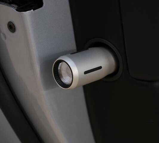 Серый Rivian R1T, объемом двигателя 0 л и пробегом 43 тыс. км за 47500 $, фото 30 на Automoto.ua