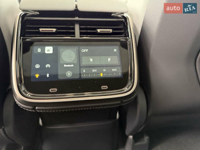 Сірий Rivian R1T, об'ємом двигуна 0 л та пробігом 56 тис. км за 42850 $, фото 49 на Automoto.ua