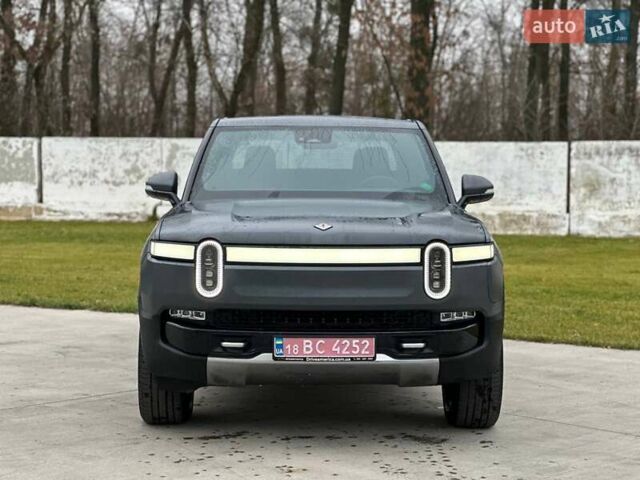 Сірий Rivian R1T, об'ємом двигуна 0 л та пробігом 43 тис. км за 41000 $, фото 2 на Automoto.ua
