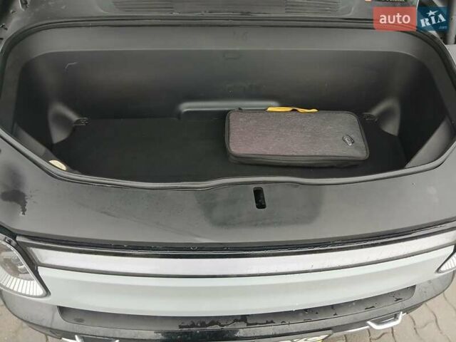 Сірий Rivian R1T, об'ємом двигуна 0 л та пробігом 49 тис. км за 43500 $, фото 25 на Automoto.ua