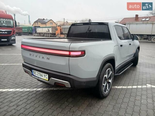 Сірий Rivian R1T, об'ємом двигуна 0 л та пробігом 49 тис. км за 43500 $, фото 7 на Automoto.ua