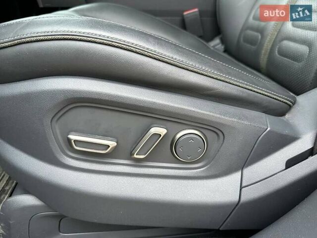 Сірий Rivian R1T, об'ємом двигуна 0 л та пробігом 43 тис. км за 41000 $, фото 17 на Automoto.ua