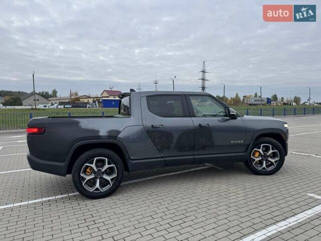 Сірий Rivian R1T, об'ємом двигуна 0 л та пробігом 68 тис. км за 37300 $, фото 8 на Automoto.ua