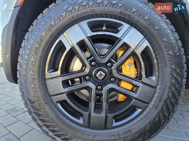 Сірий Rivian R1T, об'ємом двигуна 0 л та пробігом 59 тис. км за 52499 $, фото 33 на Automoto.ua