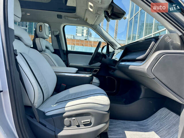 Серый Rivian R1T, объемом двигателя 0 л и пробегом 9 тыс. км за 49990 $, фото 51 на Automoto.ua