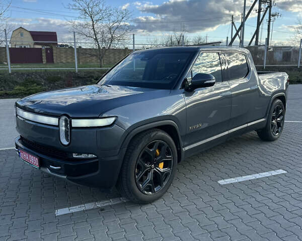 Серый Rivian R1T, объемом двигателя 0 л и пробегом 75 тыс. км за 43500 $, фото 8 на Automoto.ua