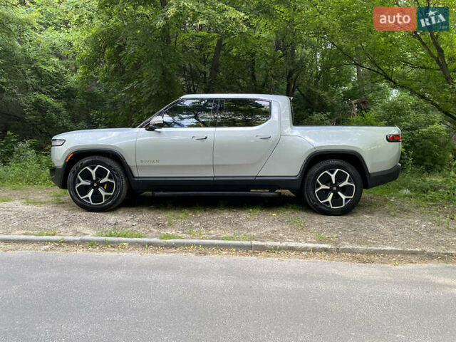 Серый Rivian R1T, объемом двигателя 0 л и пробегом 15 тыс. км за 53900 $, фото 1 на Automoto.ua