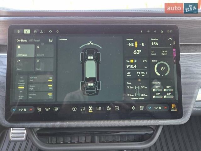 Сірий Rivian R1T, об'ємом двигуна 0 л та пробігом 59 тис. км за 52499 $, фото 30 на Automoto.ua