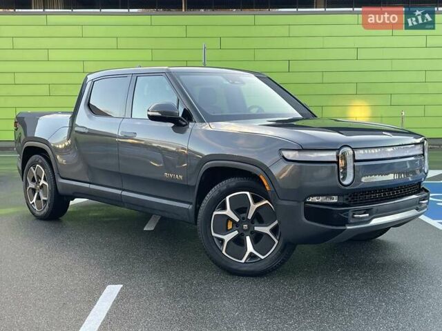 Серый Rivian R1T, объемом двигателя 0 л и пробегом 3 тыс. км за 57800 $, фото 5 на Automoto.ua