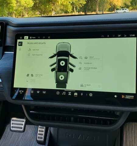 Серый Rivian R1T, объемом двигателя 0 л и пробегом 7 тыс. км за 54950 $, фото 25 на Automoto.ua