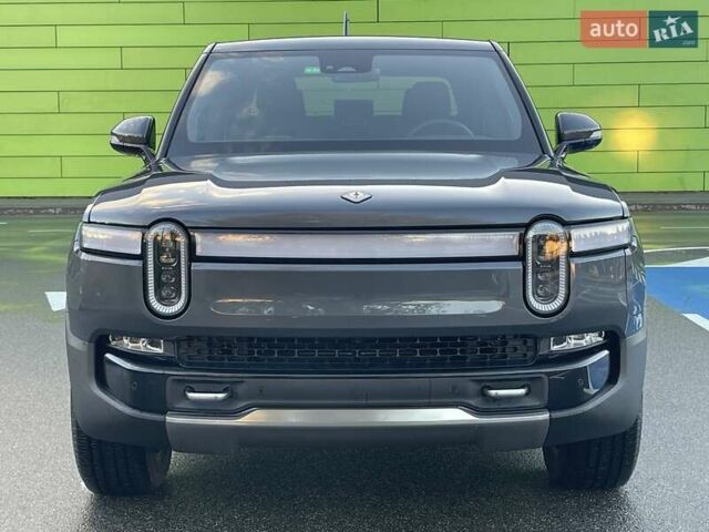 Серый Rivian R1T, объемом двигателя 0 л и пробегом 3 тыс. км за 57800 $, фото 7 на Automoto.ua